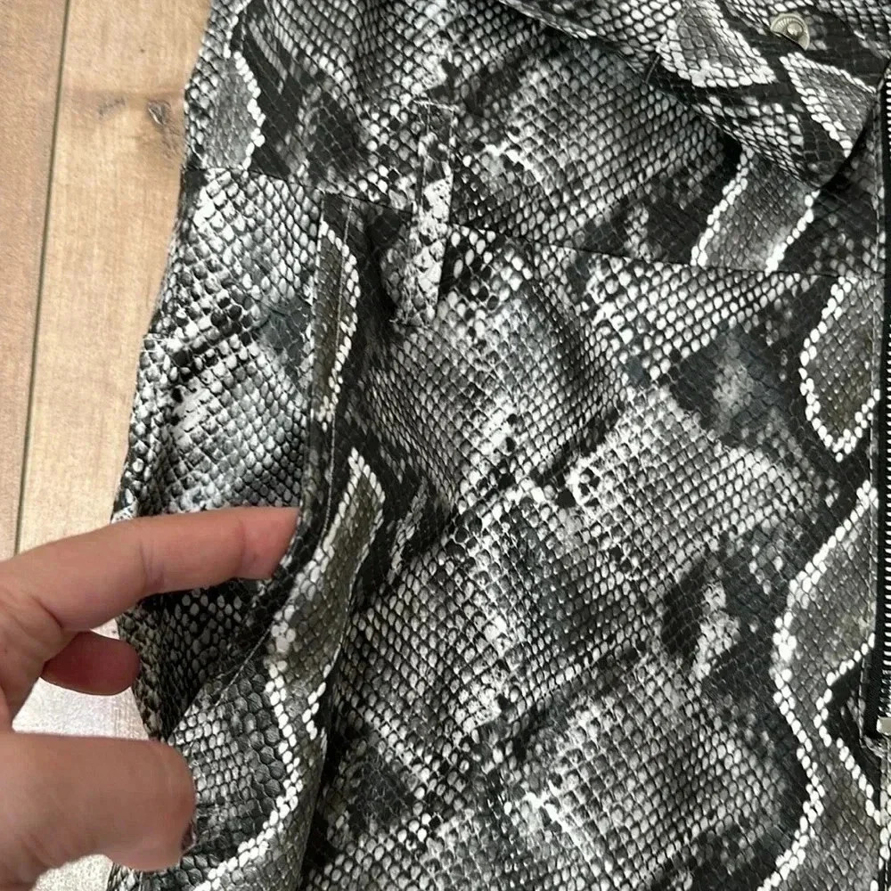 NONchalant Label Revolve Python Jumpsuit RARE! Sz… - image 6